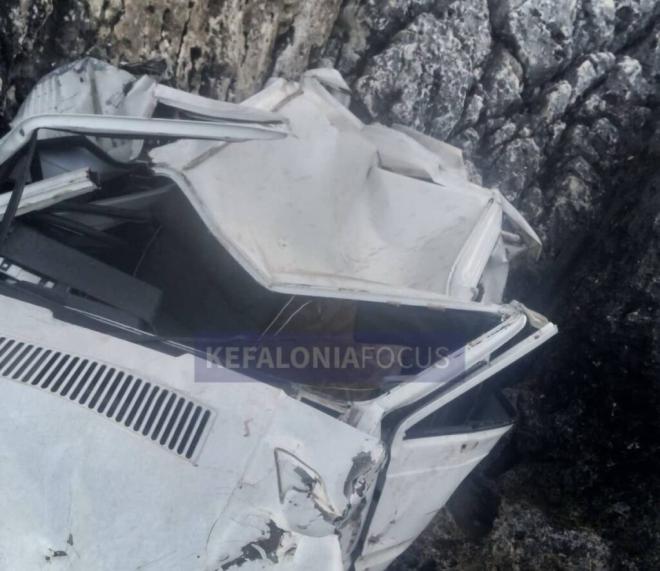 Το αυτοκίνητο του 23χρονου που έπεσε στον γκρεμό
