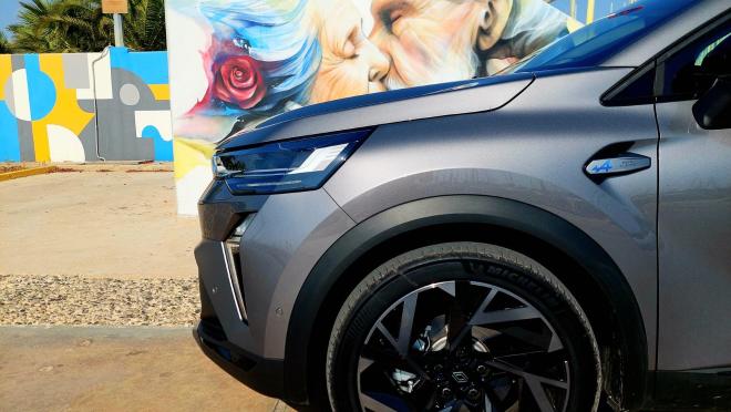 Test Drive: Οδηγούμε το νέο Renault Symbioz E-Tech 145