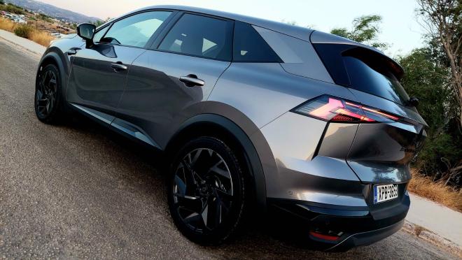 Test Drive: Οδηγούμε το νέο Renault Symbioz E-Tech 145