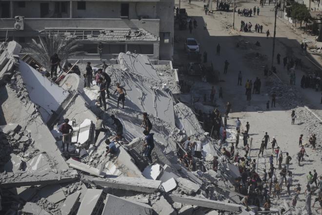 Ισραηλινά βομβαρδιστικά επιχειρούσαν όλη τη νύχτα στη Γάζα - AP Images