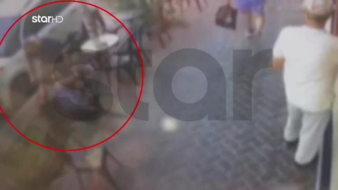 Διανομέας δάγκωσε και έκοψε το δάχτυλο οδηγού για μια θέση πάρκιγνκ!