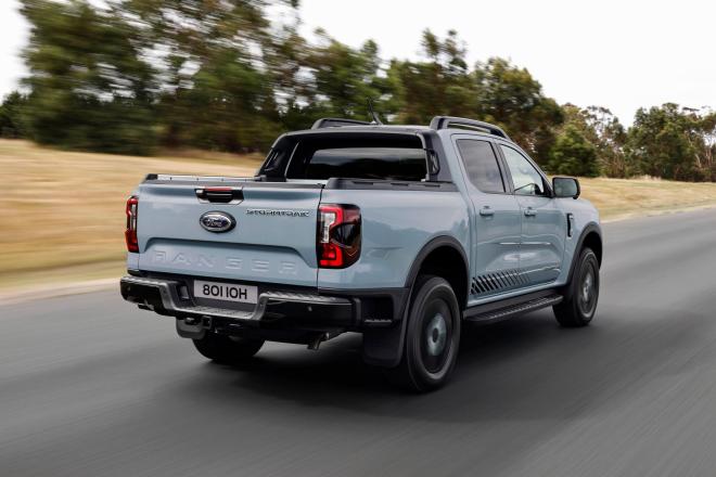 Ford Ranger Plug-In Hybrid: Σέρνει καράβι  
