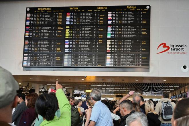 Χάος για δεύτερη ημέρα στο διεθνές αεροδρόμιο Βρυξελλών   