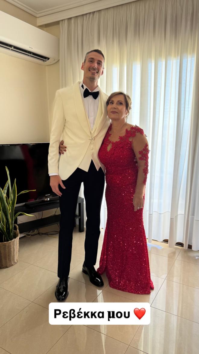 Γάμος Παναγιώτη Τριβυζά- Ιωάννας Καραΐσκου/ instagram