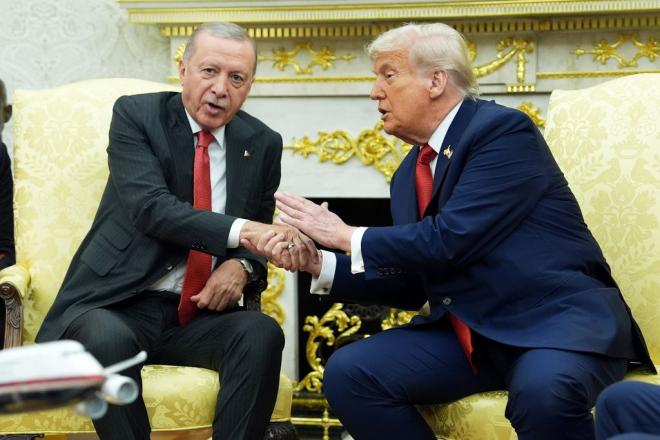 Τραμπ σε Ερντογάν: Θα άρω τις κυρώσεις για F-35 αν πάει καλά η συζήτηση