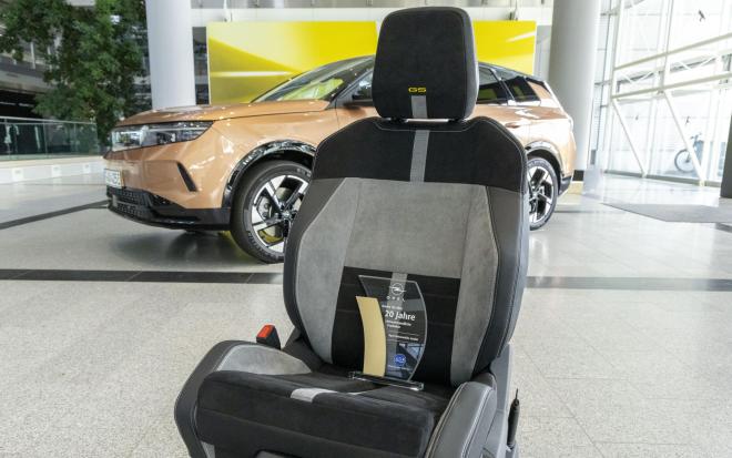 Opel: Γιατί βράβευσαν τα καθίσματα της