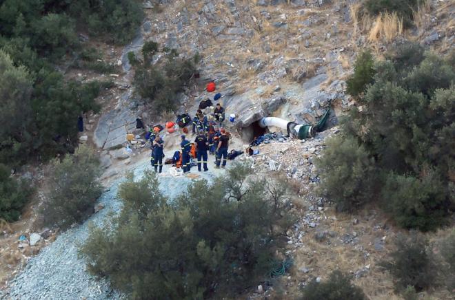 Οι αρχές εκτιμούν ότι ο 53χρονος μαζί με τρεις ακόμα ήταν χρυσοθήρες που αναζητούσαν χρυσό