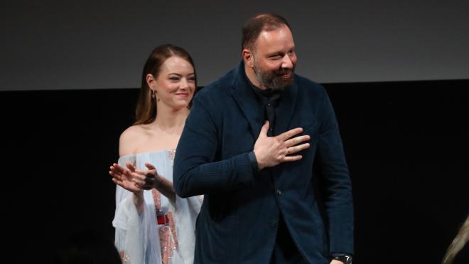 Emma Stone- Γιώργος Λάνθιμος στην παγκόσμια πρεμιέρα ταινίας "Βληχή" στην Εθνική Λυρική Σκηνή, τον Μάιο του 2022/ NDP