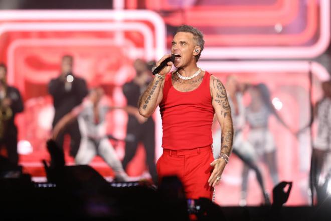 Robbie Williams: Οι celebs που βρέθηκαν στη συναυλία του στο Καλλιμάρμαρο