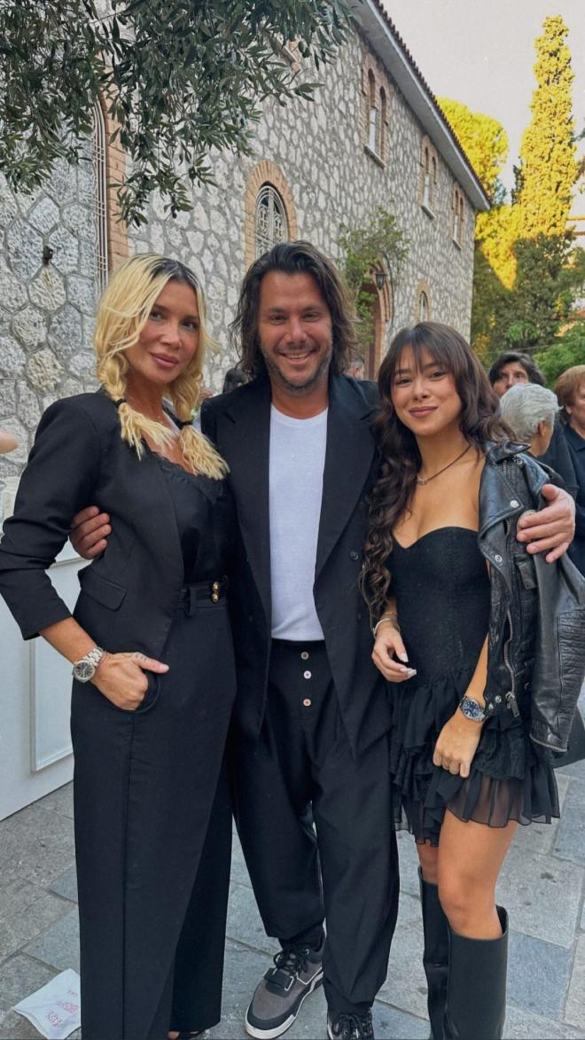 H Πάολα και ο πρώην σύντροφος της, Φώτης Ζογλοπίτης με την κόρη τους, Παολίνα