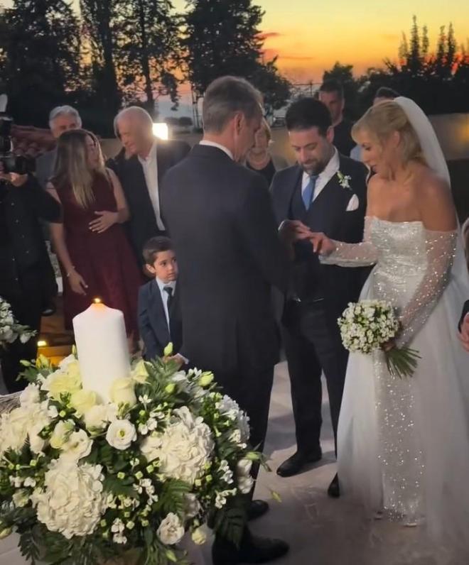 Παντρεύτηκε η Εβίνα Γιακουμάτου με τον Ελπιδοφόρο Παπανικολόπουλο 