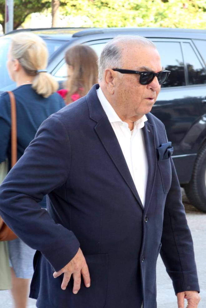 Κηδεία Άννας Κυριακού: Συγκινημένος ο γιος της - «Έφυγε ευτυχισμένη»