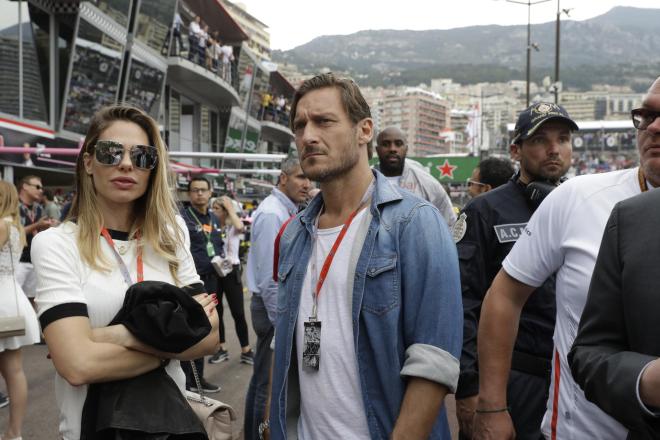 O Φραντσέσκo Τότι και η ίλαρι το 2018/ φωτογραφία από apimages/ Luca Bruno