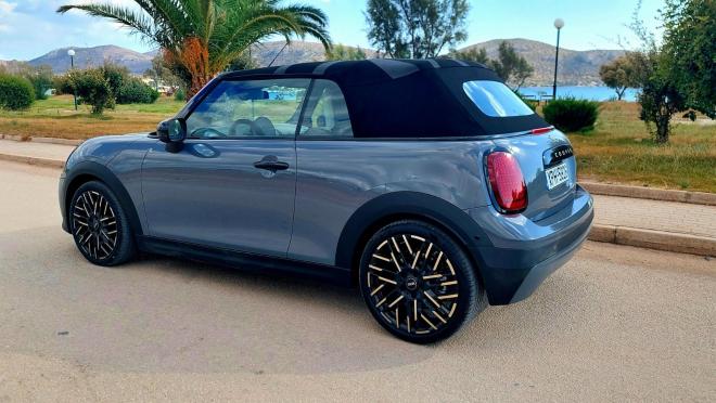 Test drive: Στο τιμόνι του νέου MINI Cooper Cabrio S
