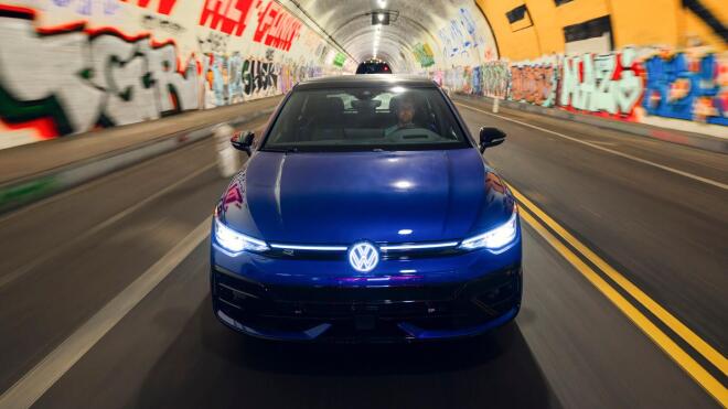 VW Golf GTI και Golf R: Ανακηρύχθηκαν “Car of the Year 2026” 