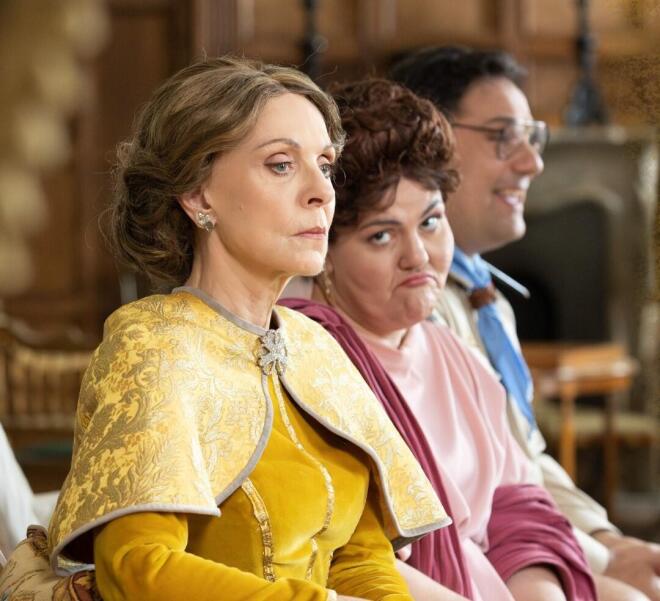 Ο ρόλος της Ναταλίας Τσαλίκη στα Φαντάσματα έχει σίγουρα ξεχωρίσει!