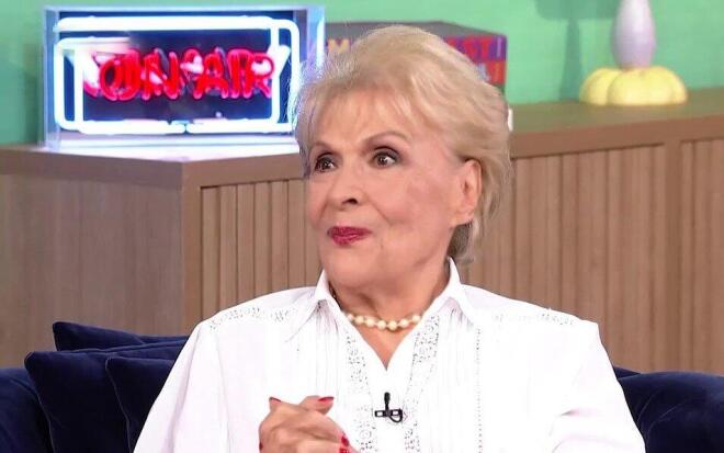 Η Κλειώ Δενάρδου διαθέτει μια από τις σημαντικότερες φωνές στο ελληνικό πεντάγραμμο!