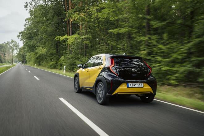 Αυτό είναι το νέο Τoyota Aygo Χ Cross Hybrid Electric