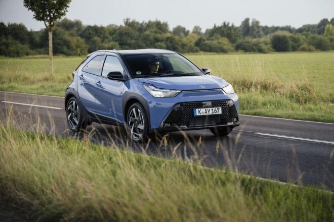 Αυτό είναι το νέο Τoyota Aygo Χ Cross Hybrid Electric