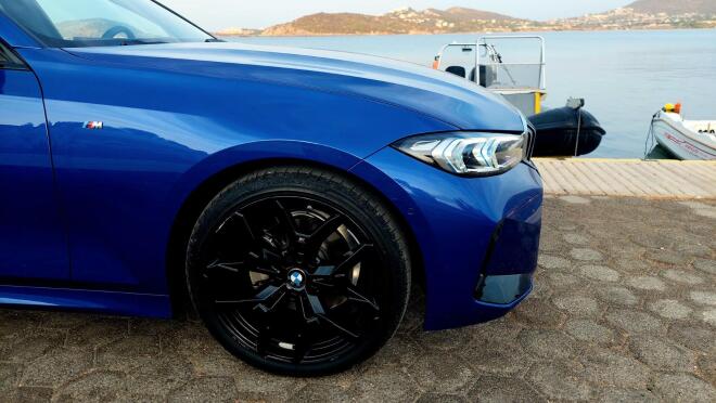 Οδηγούμε την ανανεωμένη BMW 320d MHEV