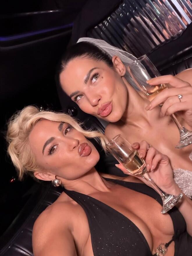 Τούνη: Λιμουζίνα & strip show στο bachelorette της Στέλλας στο Λας Βέγκας