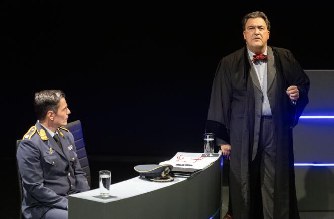 Ο Γιάννης Στεφόπουλος στην παράσταση «Terror», το 2024/ NDP ΑΝΔΡΕΑΣ ΝΙΚΟΛΑΡΕΑΣ