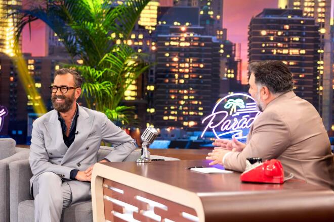 Ο Άγγελος Μπράτης μιλά στο 2Night Show και τον Γρηγόρη Αρναούτογλου