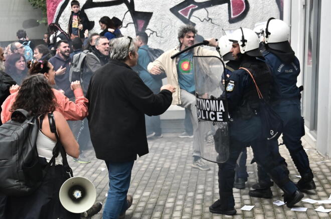 επεισόδια Μεταξουργείο 6