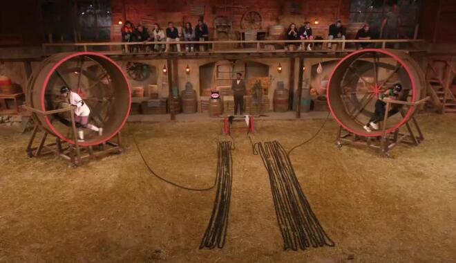 Βαλεντίνα vs Έλενα: Ποια από τις δύο παραμένει στη Φάρμα;