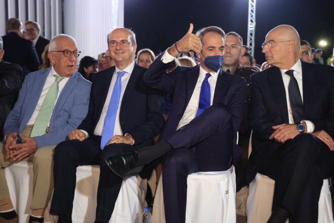 Στελέχη της κυβέρνησης στην τελετή