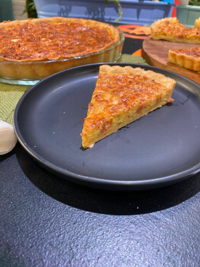 Ο Γιώργος Ρήγας ετοίμασε την πιο λαχταριστή αλμυρή τάρτα