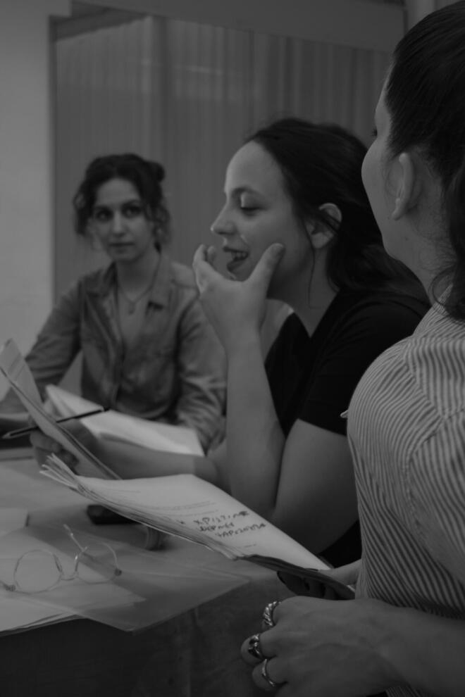 «Καλλιόπες», του  Γιάννη  Αδελιανάκη από τη θεατρική ομάδα P. Area