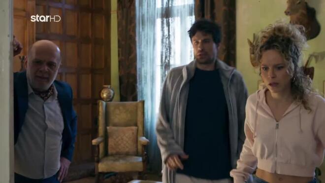 Τα Φαντάσματα: Ο νέος γείτονας φέρνει αναστάτωση στη Μαρίνα και τον Χάρη!