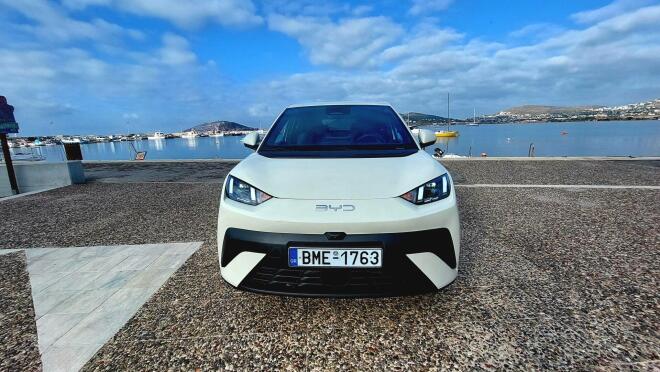 Δοκιμάζουμε το νέο BYD Dolphin Surf Boost με 157 ίππους