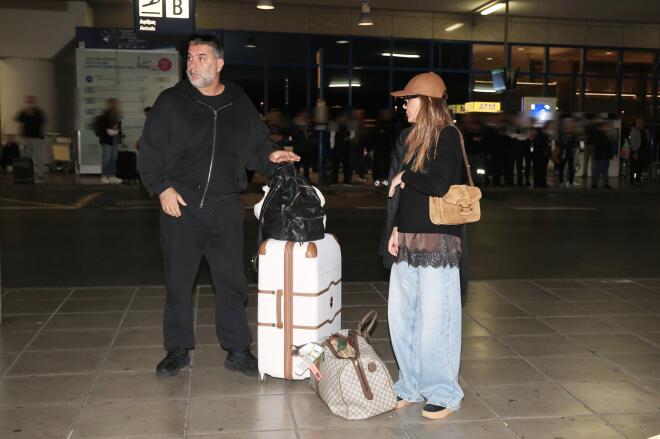 Δέσποινα Βανδή: Η stylish εμφάνιση στο αεροδρόμιο με Gucci βαλίτσα