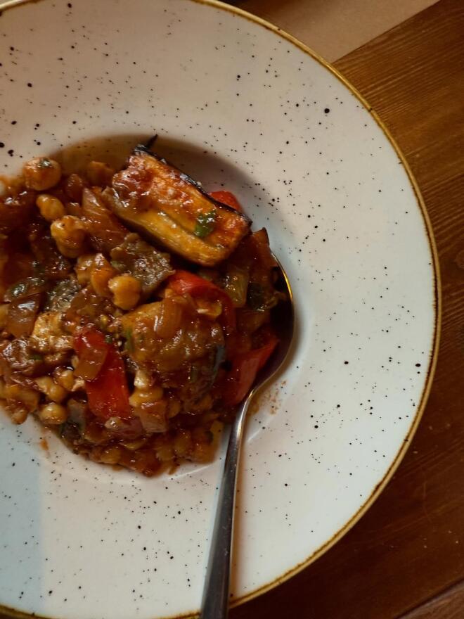 Μενεγάκη - Παντζόπουλος: Σε ταβερνάκι στα Μετέωρα με τη μικρή Μαρίνα