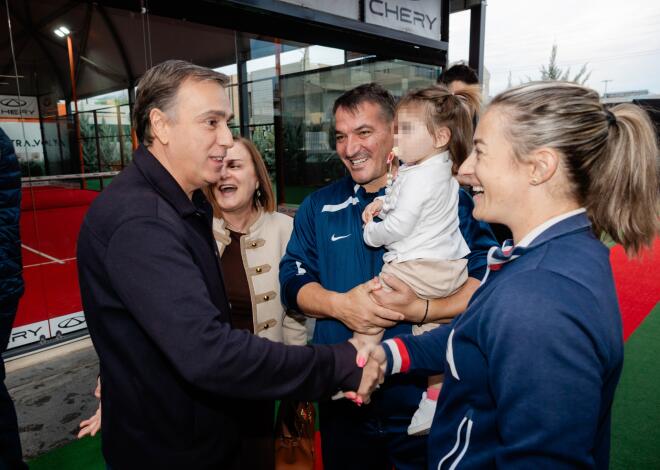 Πύρρος Δήμας - Αφροδίτη Σκαφίδα: Με την κόρη τους σε εκδήλωση