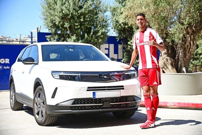Tα μοντέλα της Opel που οδηγούν ποδοσφαιριστές του Ολυμπιακού