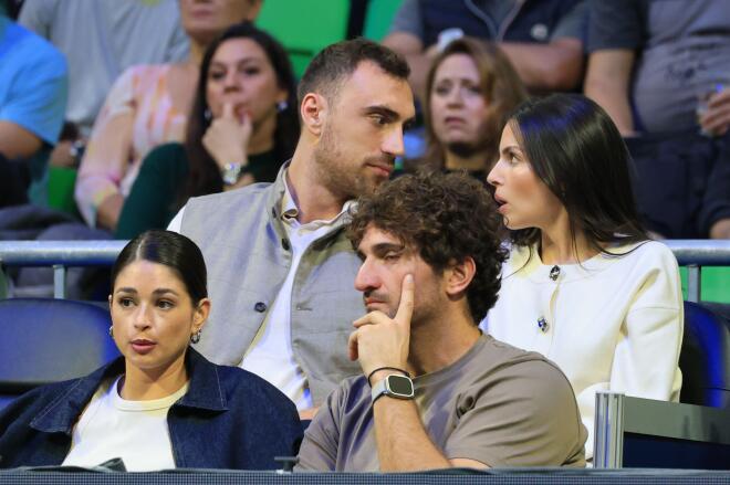 Nikola Milutinov με την σύντροφό του