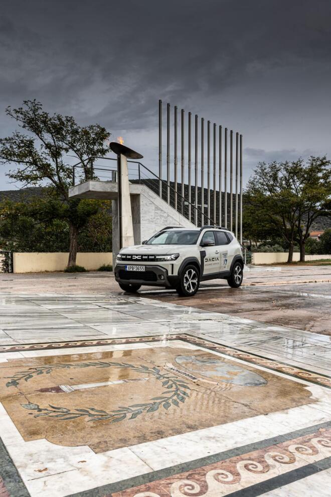 Dacia: Επίσημος χορηγός του ΣΕΓΑΣ και του 42ου Αυθεντικού Μαραθωνίου