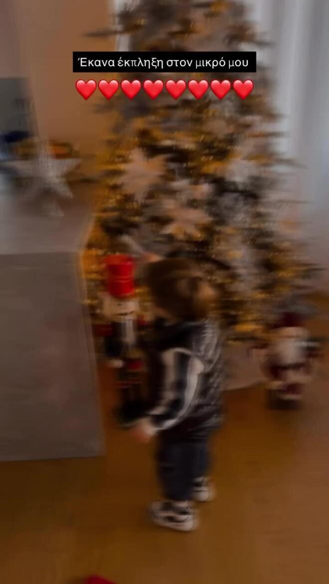 Σε christmas mood ο Δημήτρης Αλεξάνδρου