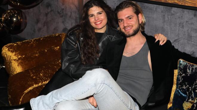 Έρωτες που «γεννήθηκαν» στην τηλεόραση! - Πόσοι κράτησαν στον χρόνο;