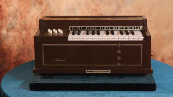 Cash or Trash: Η Κλαίρη πήγε τη Chanel τσάντα της