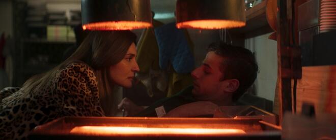 H συμπαραγωγή της Nova «CAFÉ 404» σε Α’ τηλεοπτική προβολή