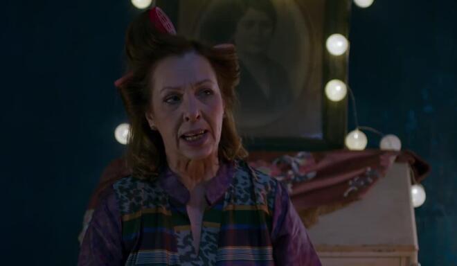 Τα Φαντάσματα: Το τραπεζάκι που κινήθηκε μόνο του, έβαλε την πεθερά της Μαρίνας σε υποψίες!