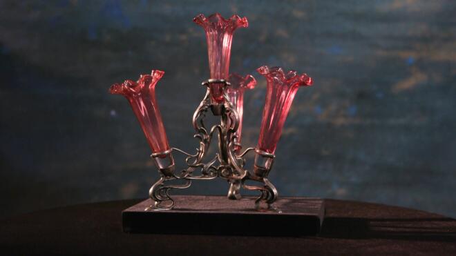 Cash or Trash: Ο Θάνος Λούδος κάνει εκτίμηση πολλών μηδενικών