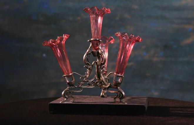 Cash or Trash: Η Δέσποινα Μοιραράκη έκανε τα... μαγικά της στη δημοπρασία!