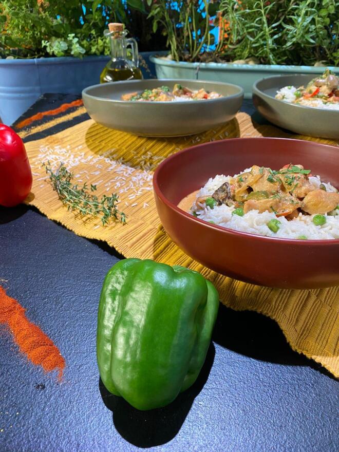 O Γιώργος Ρήγας έφτιαξε τον πιο νόστιμο μεζέ για το μεσημεριανό τραπέζι