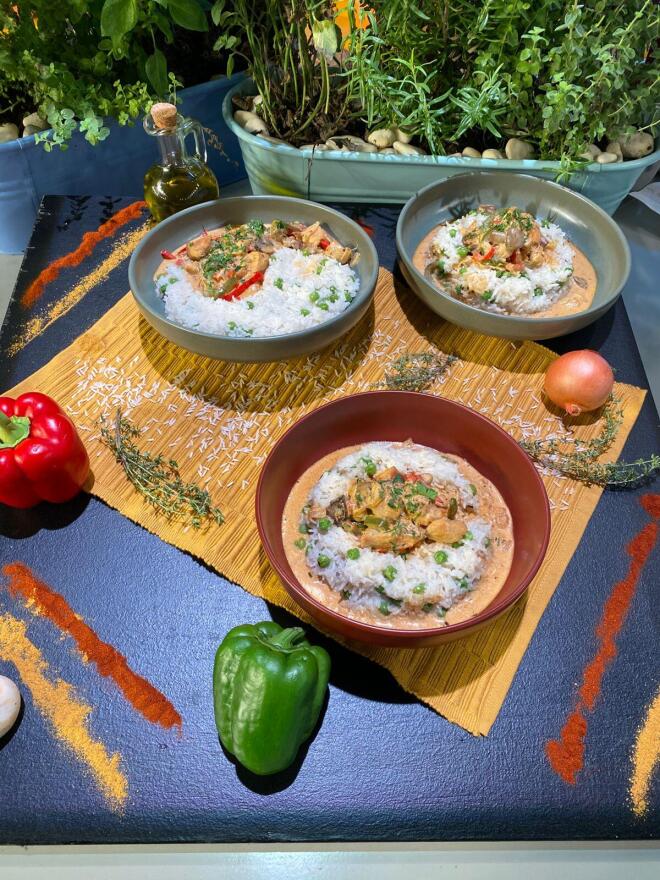 O Γιώργος Ρήγας έφτιαξε τον πιο νόστιμο μεζέ για το μεσημεριανό τραπέζι