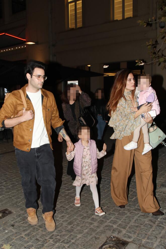 Μαίρη Συνατσάκη - Ίαν Στρατής: βραδινή έξοδος με την Ολίβια